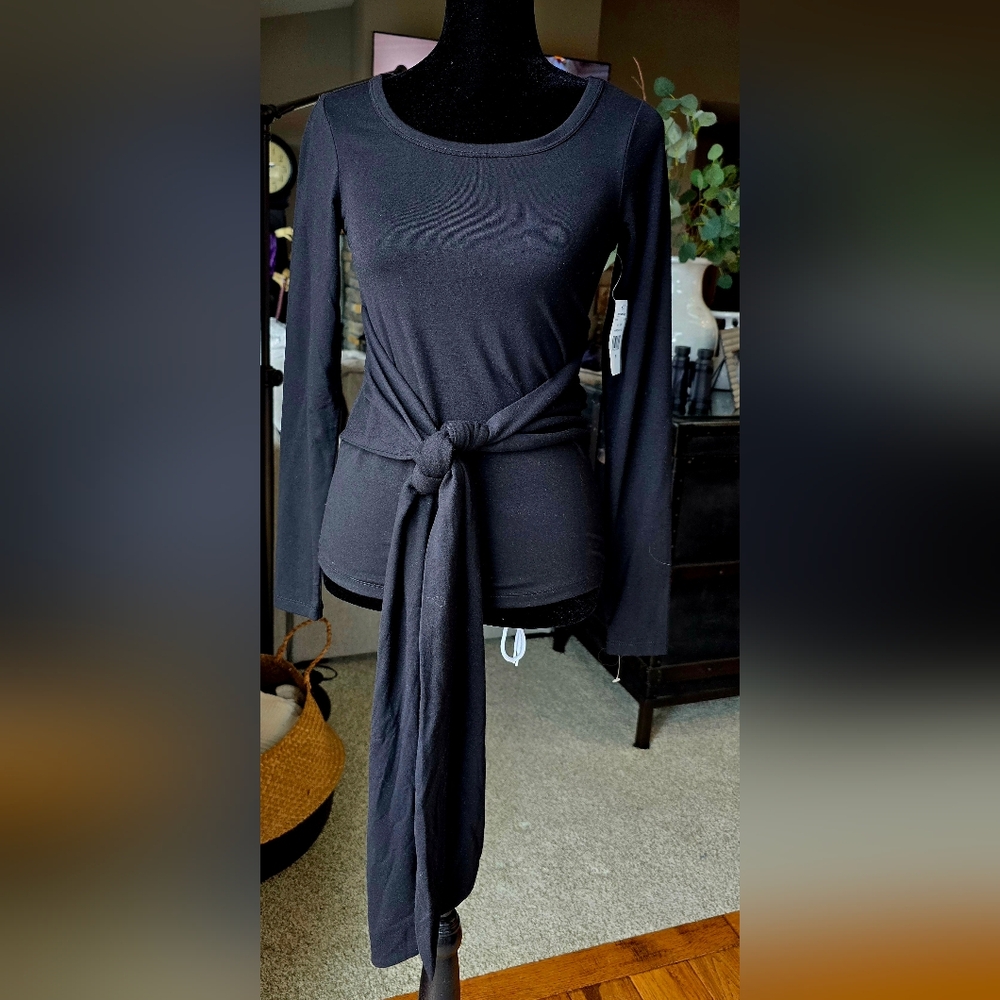 Good American - NWT Black Long Sleeve Tie-Front Top Size 1